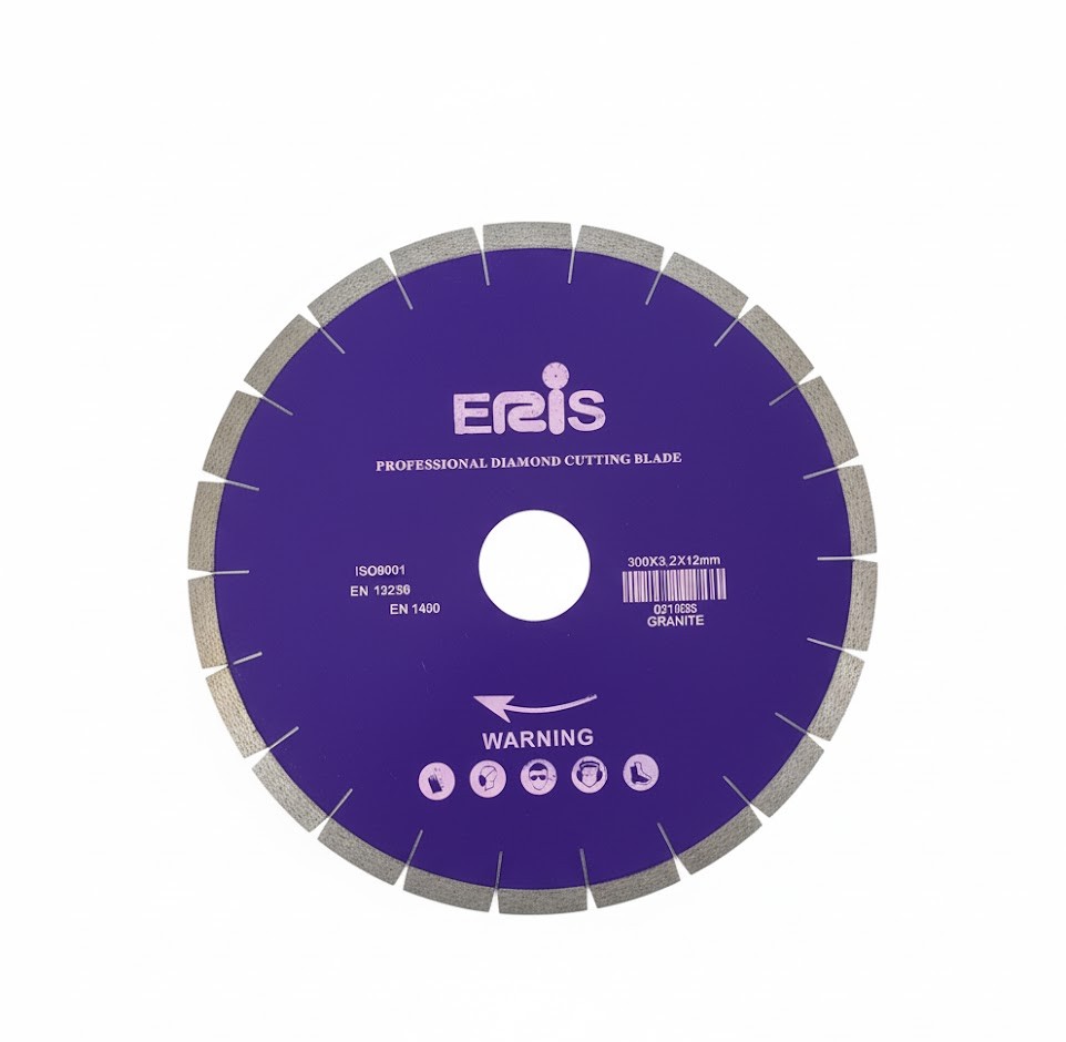 تیغه برش گرانیت 300mm، انتخاب تیغه گرانیت بر، سگمنت الماسه چیست، برش سنگ گرانیت با دستگاه آب بر، مزایای تیغه سگمنت بلند، نکات ایمنی برش سنگ، Hot Press در تیغه الماسه، شفت 50 میلی متر تیغه برش، راهنمای خرید تیغه گرانیت بر.